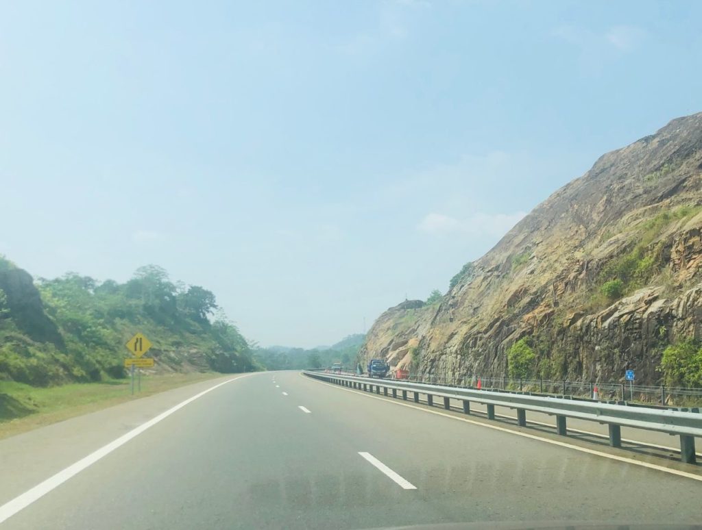 Highway from Colombo to Galle