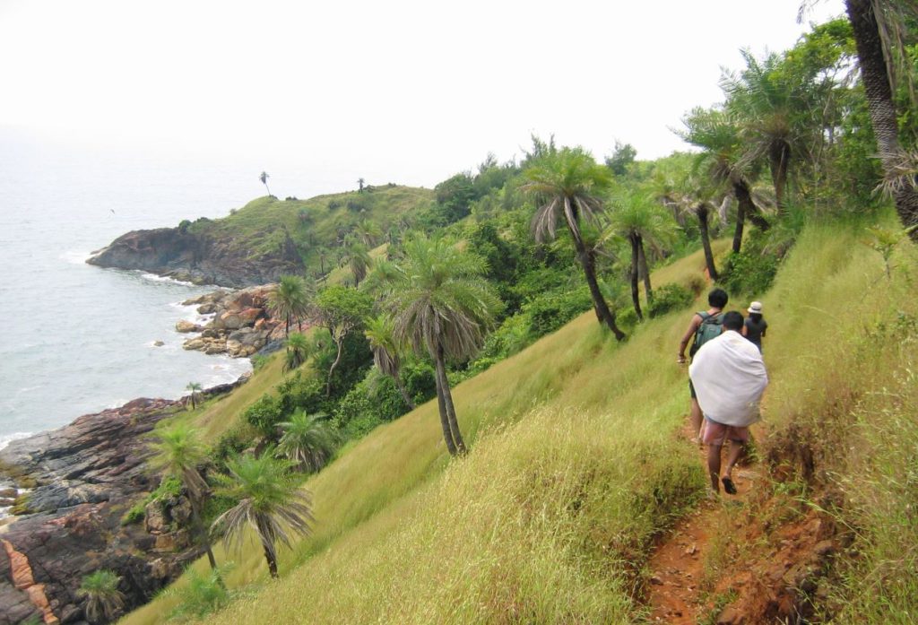 Hiking between the beaches in Gokarna