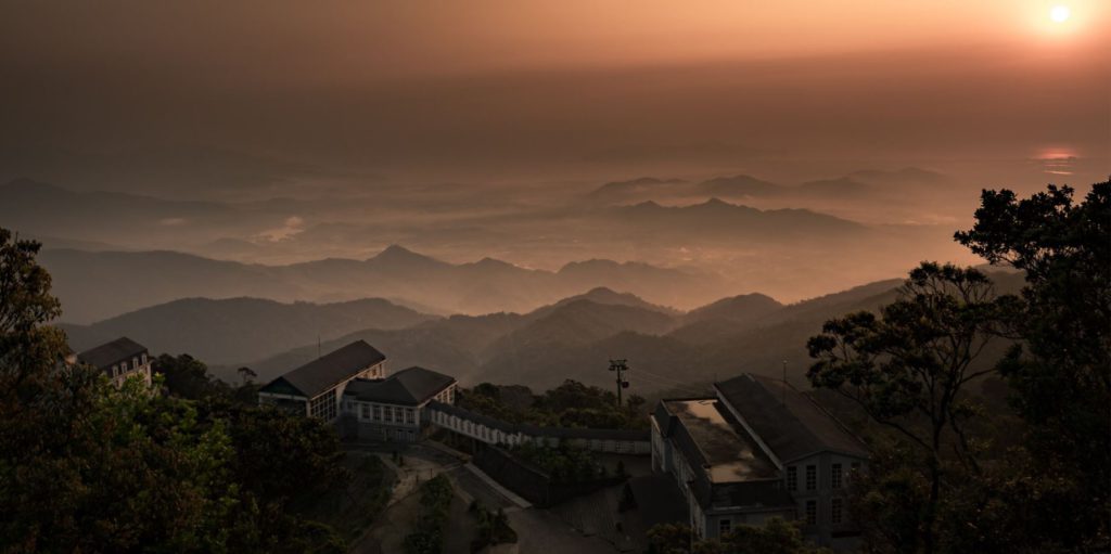 Golden Bridge Ba Na hills