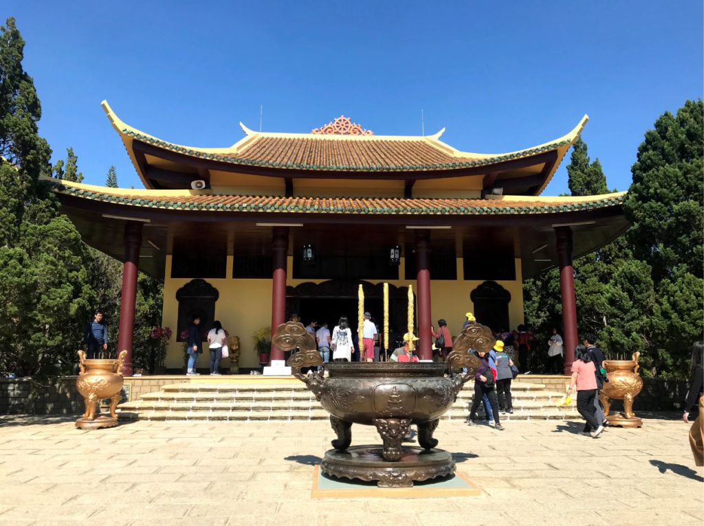 Truc Lam Temple, Places to see in Da Lat