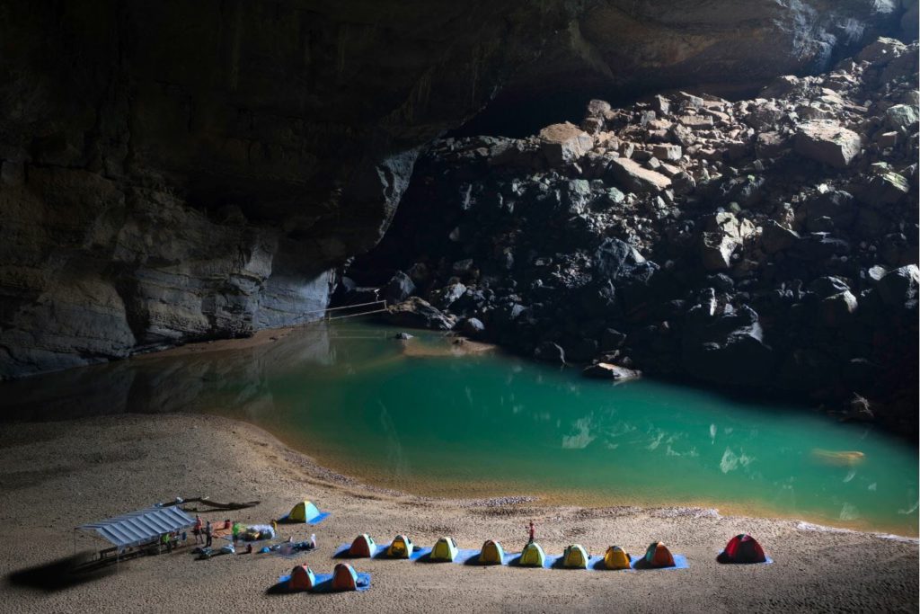 Haan Son Doong, the largest caves in the world