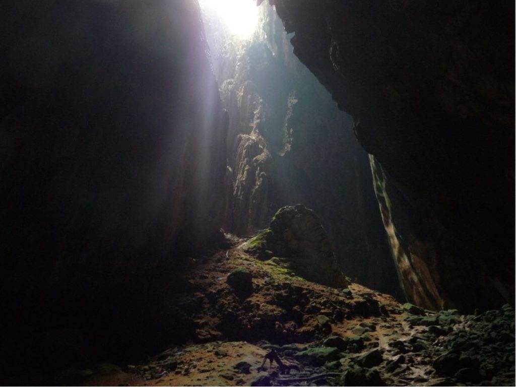 Dark Caves, Batu caves