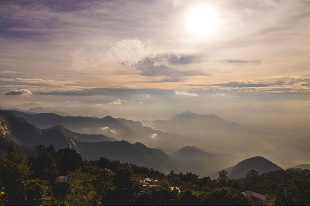 Sunrise in Vattakanal