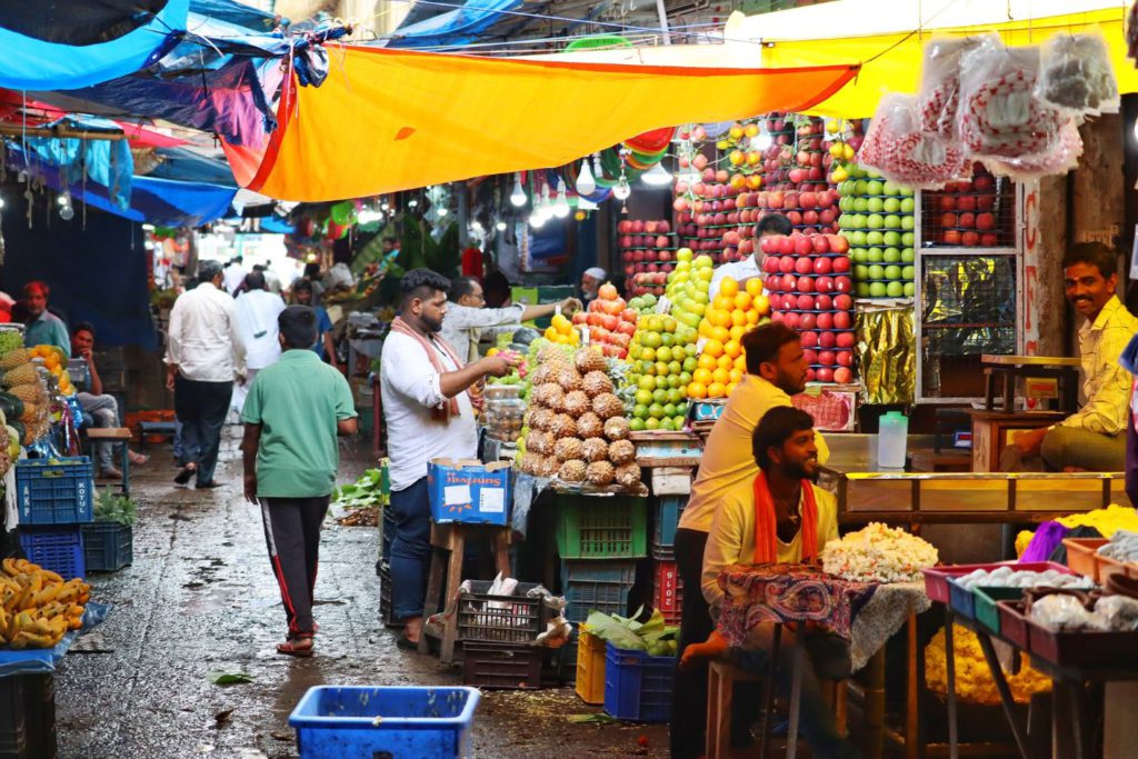 Fruit shops at Devaraja Market, day trip to Mysore