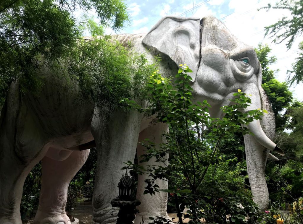 A sculpture of a white elephant