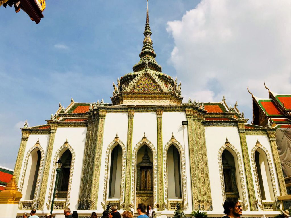 Phra Wiharn Yod, the top part is in the form of Thai crown