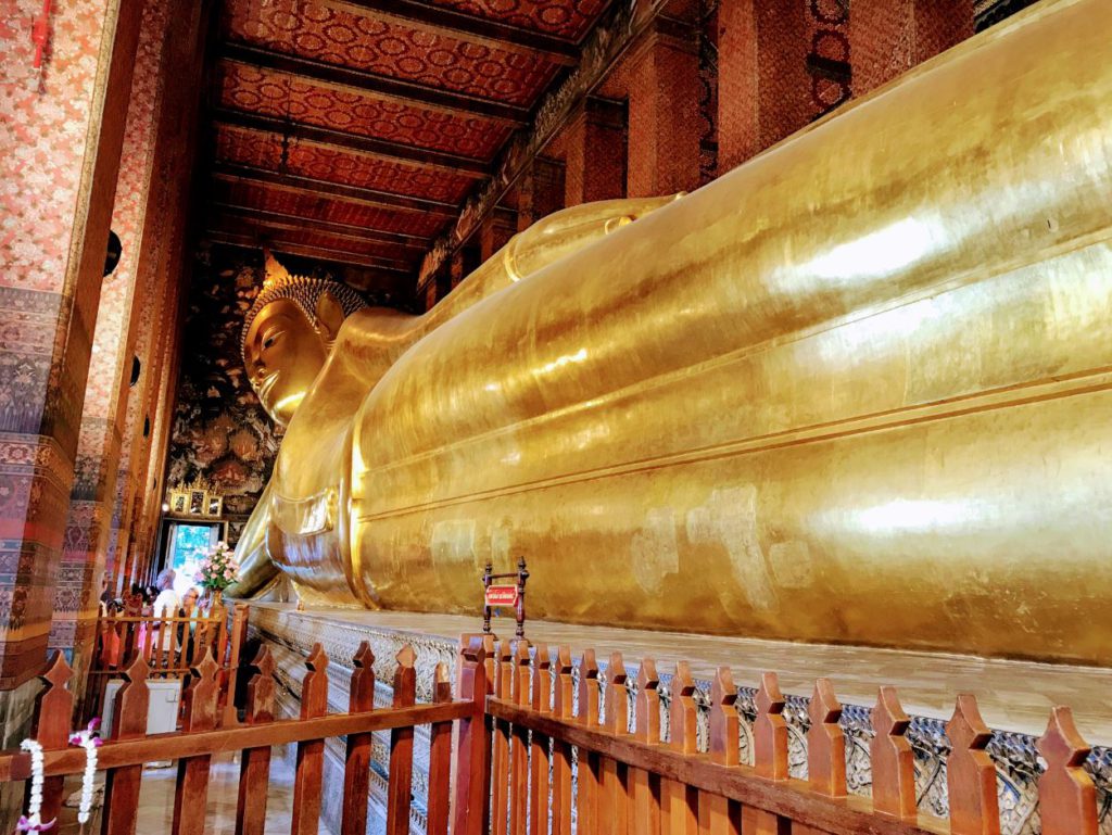 Statue of Reclining Buddha inside Wat Pho