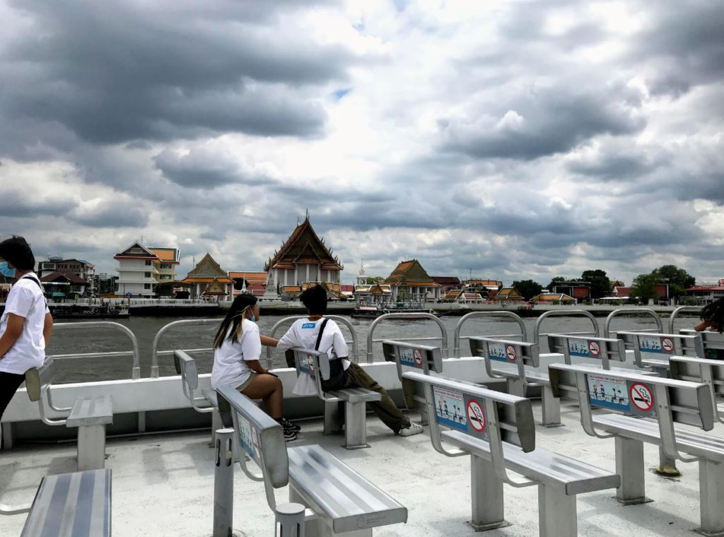 Thonburi Palace from Chao Phraya Tourist Boat