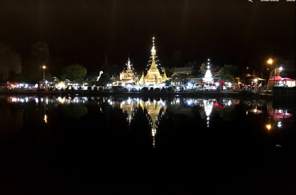 Chong Kham Lake and temple, Mae Hong Son