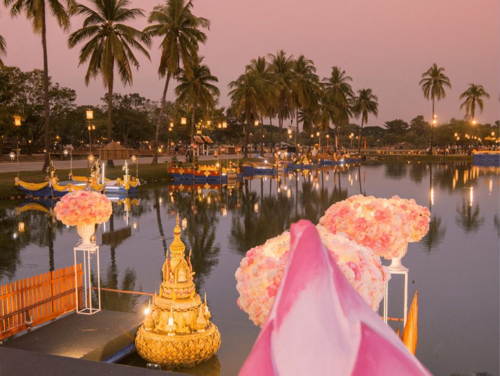 Loi Krathong celebrations in Sukhothai Historical Park