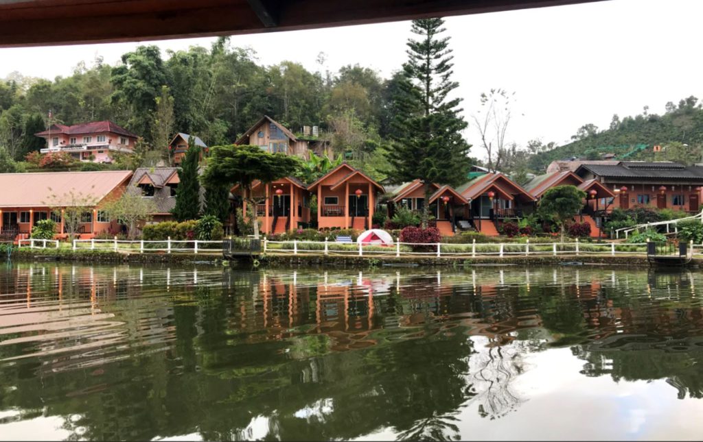 Our lakeside hotel in Ban Rak Thai