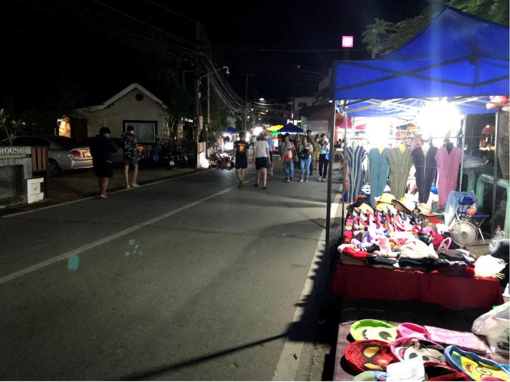 local vendors at the Mae Hong Son night market