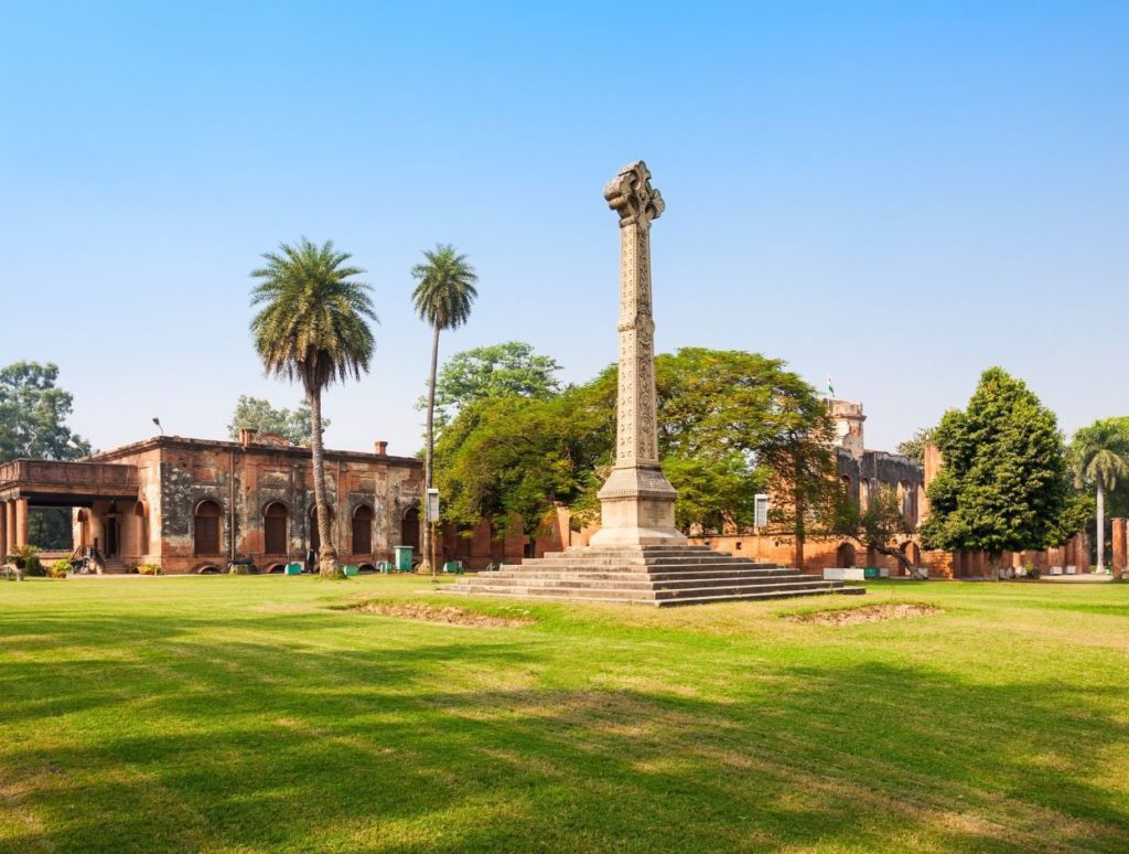 A cross outside the residency, Lucknow