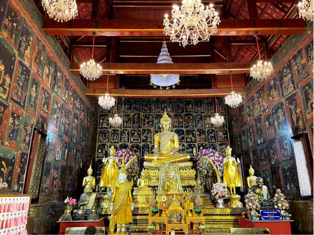 Another beautiful chamber inside Wat Phanan Choeng Worawihan, Ayutthaya