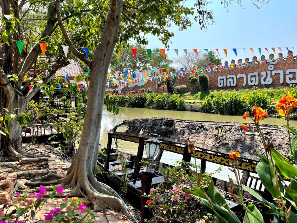 Ayothya Floating Market, Ayutthaya