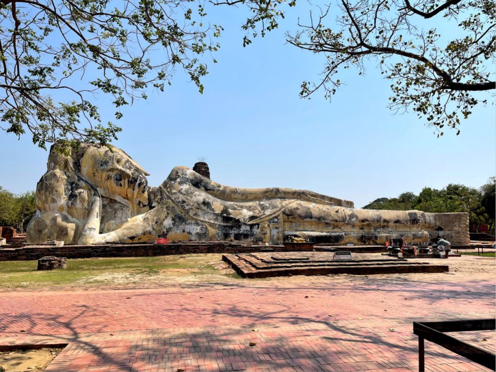 Wat Lokayasutharam, Ayutthaya