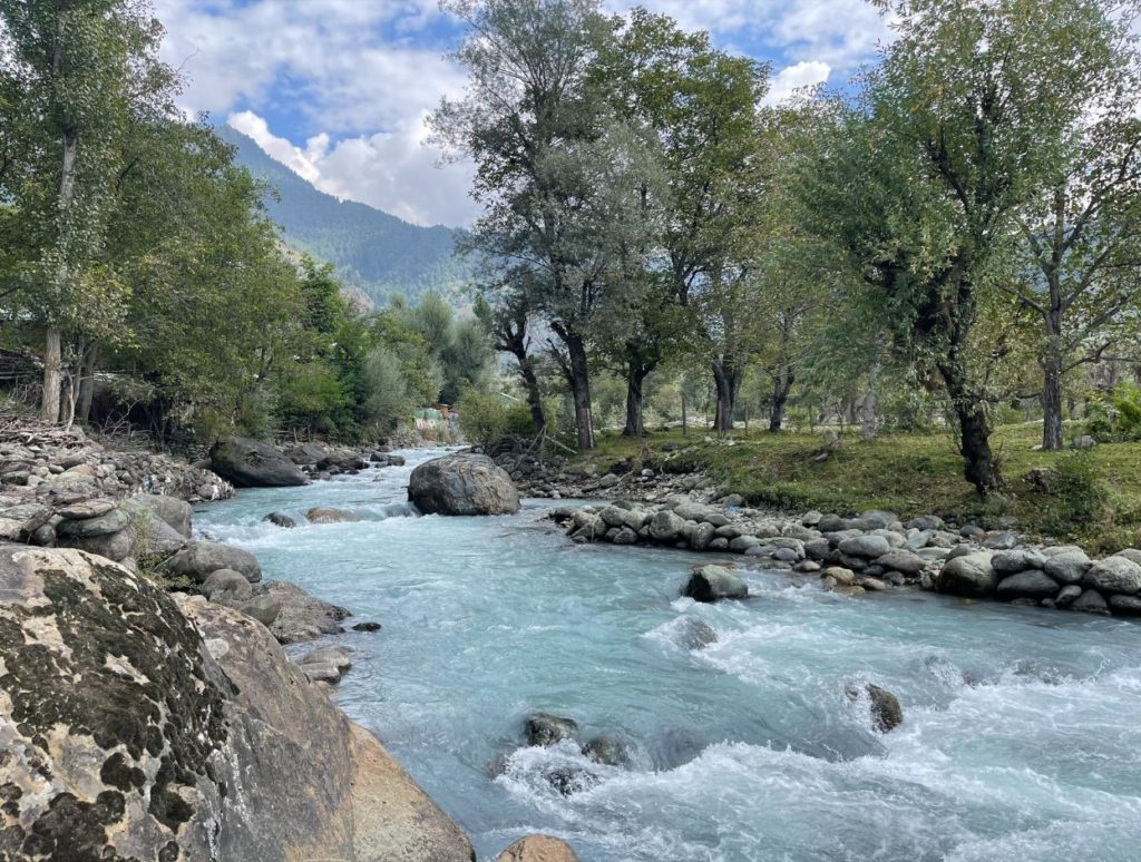 Lidder River in Pahalgam, Kashmir travel itineary