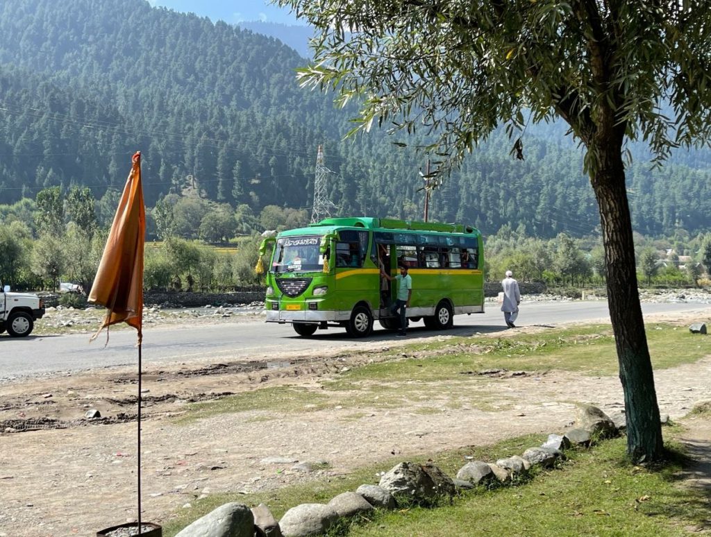 A bus traveling from Srinagar towards Sonamarg