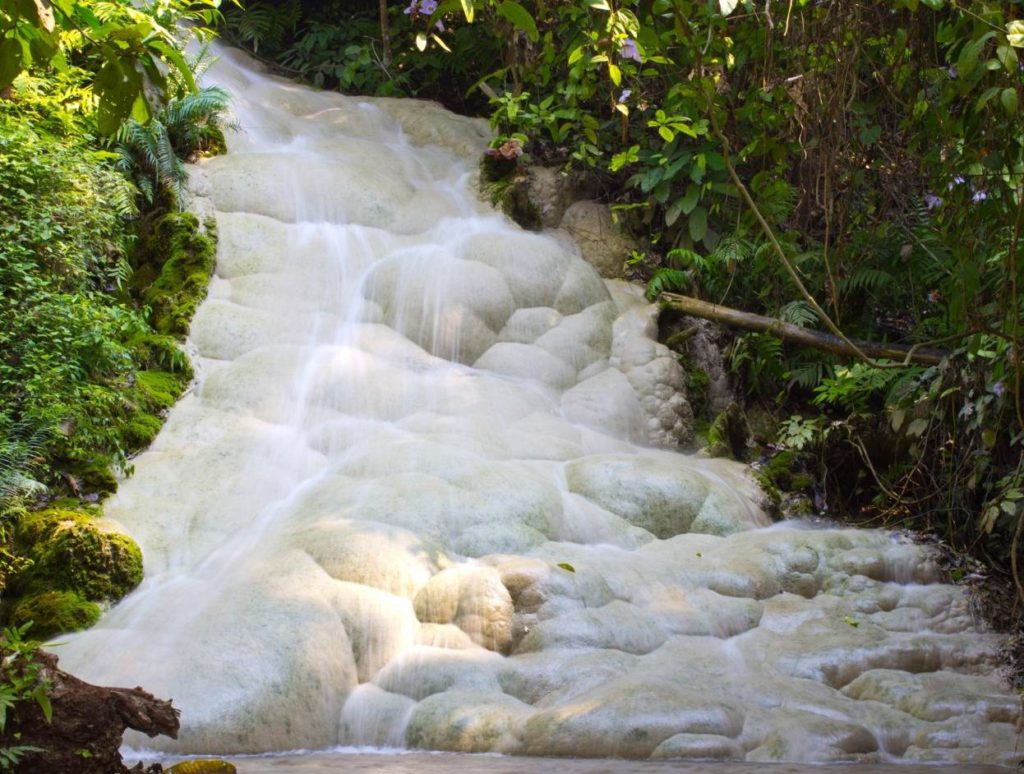 Bua Tong Waterfall