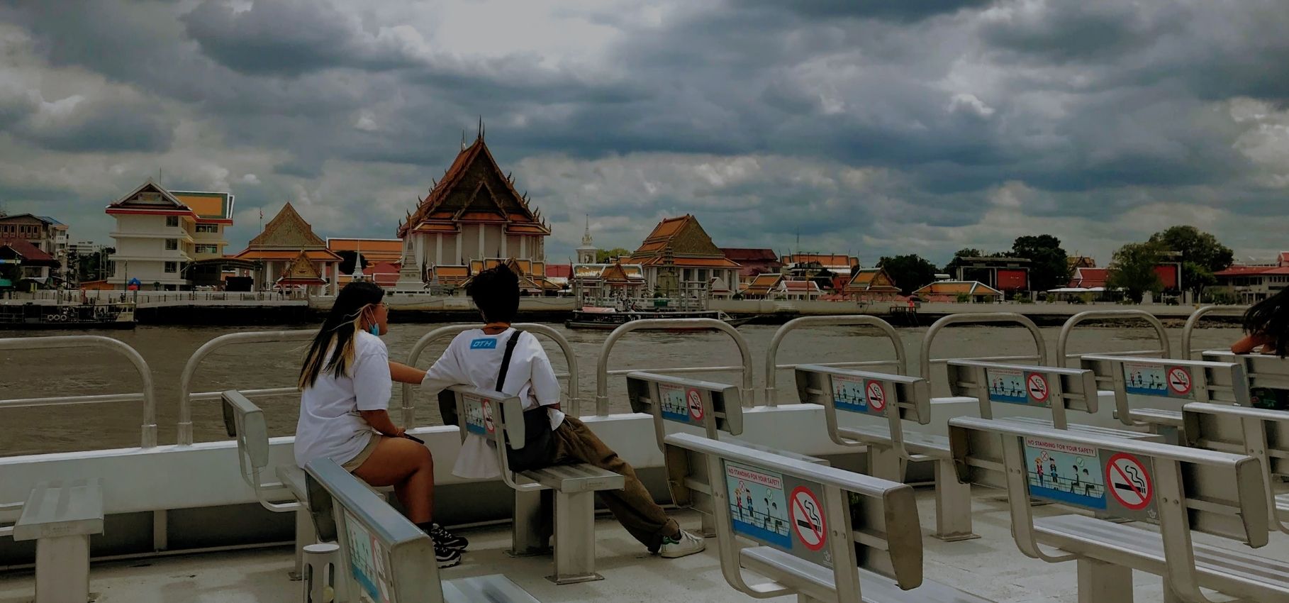 Hop on Hop off tour on chao Phraya River in Bangkok