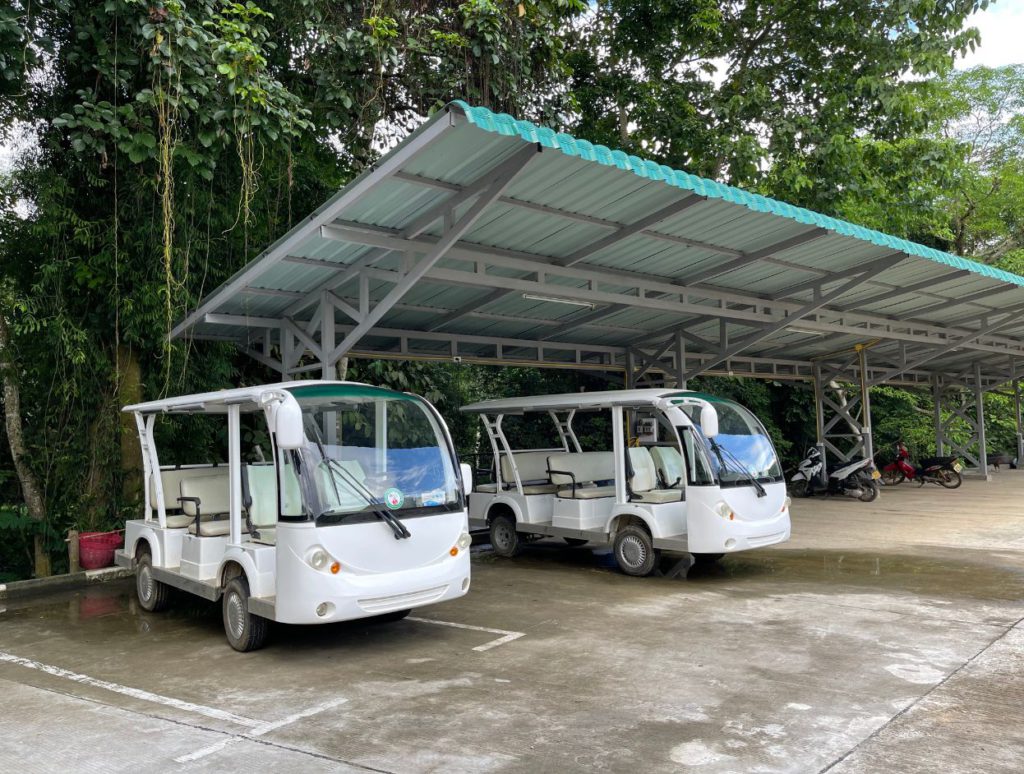 Golf carts taking you to the main waterfalls