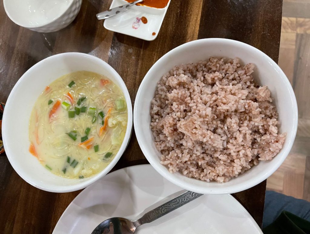 Churpa curry with Red Rice