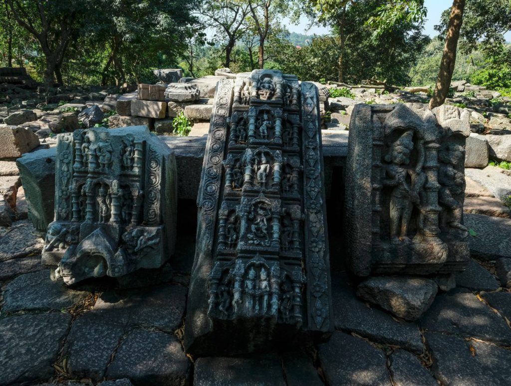 Ruins at Bamuni Hills