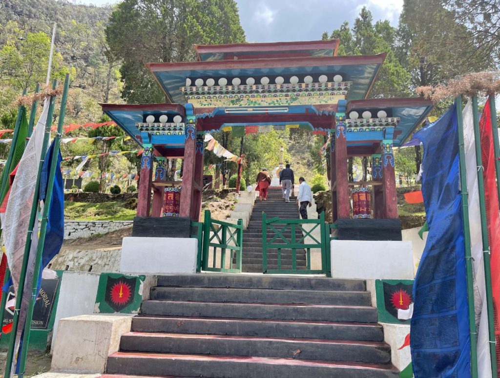 War Memorial on the way to Tawang