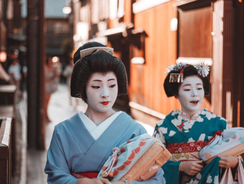 How to see a geisha in Kyoto