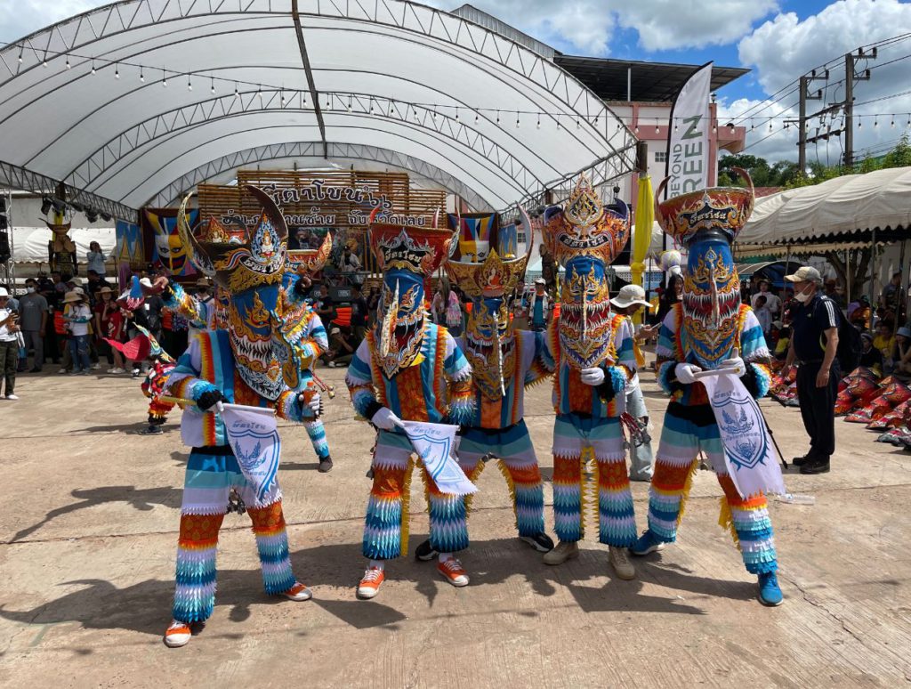 A team participating in the dance competition