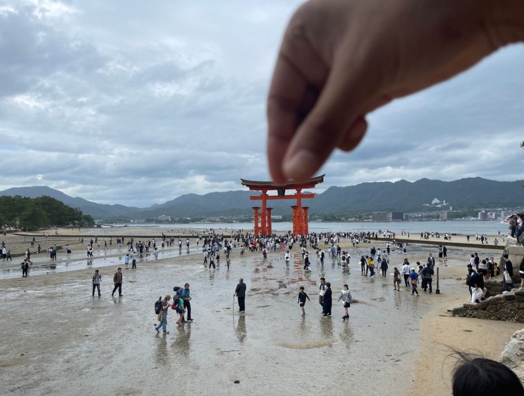 Torii gate at Miyajima_2