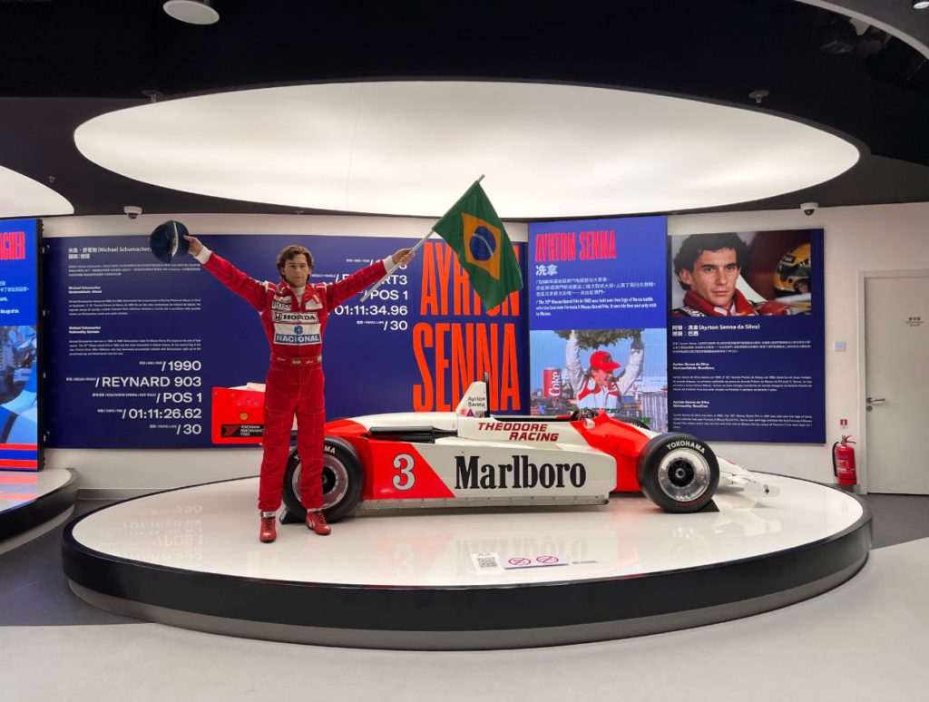 Wax statues and real racing cars from the tournaments