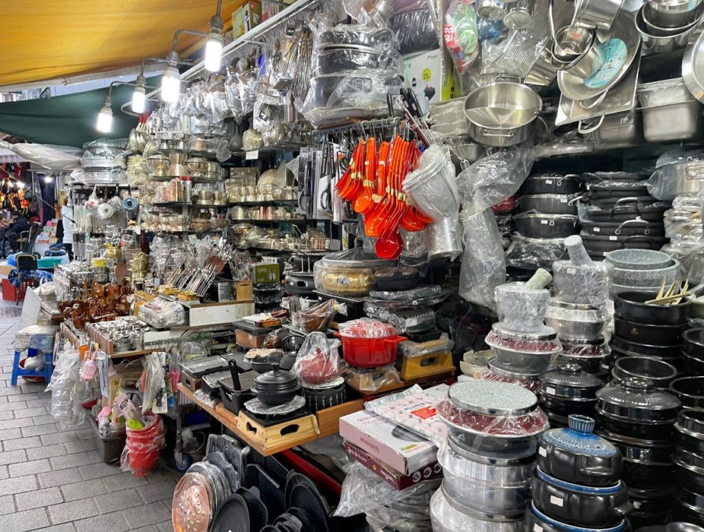 Open Street vendors at Namdaemun Market