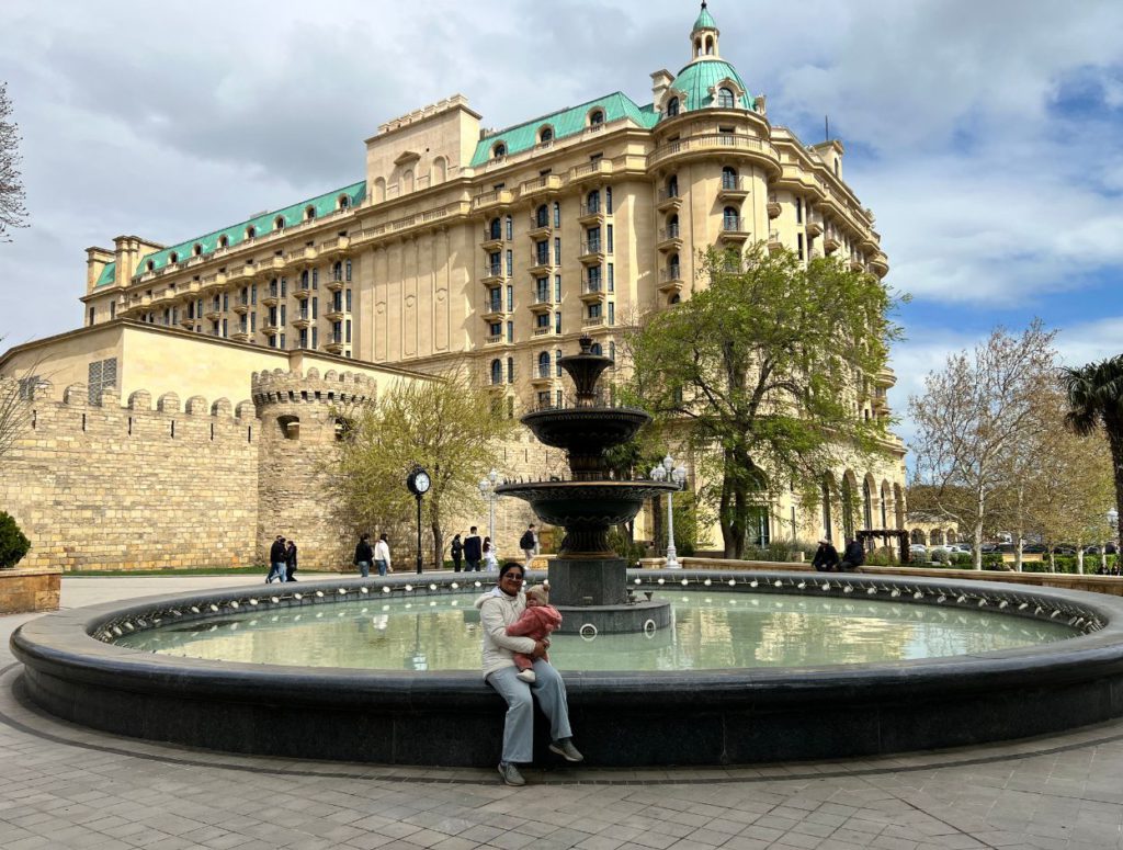 Beautiful fountain at the start of the gardens